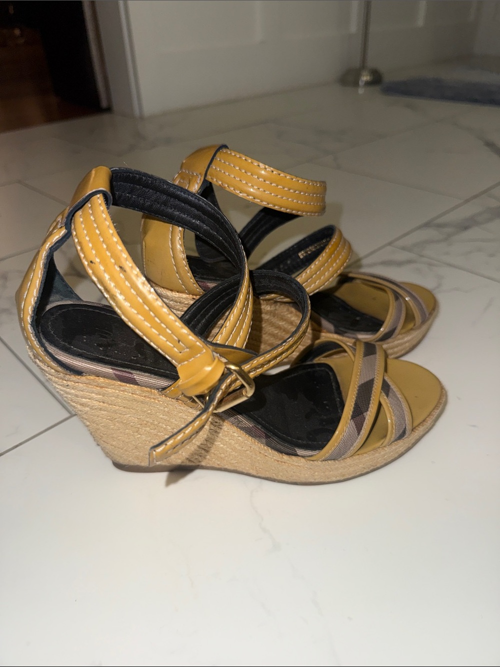 Burberry Rope Raffia wedges - Picture 2 of 5